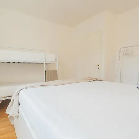 Ponente Balcony & Garden By Rent *