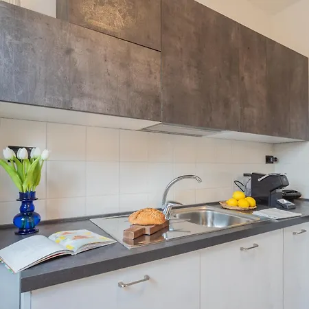 Lejlighed Ponente Balcony & Garden By Rent