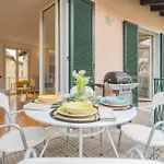 Ponente Balcony & Garden By Rent *