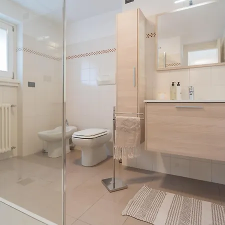 Ponente Balcony&garden By Rent Apartamento Gravedona