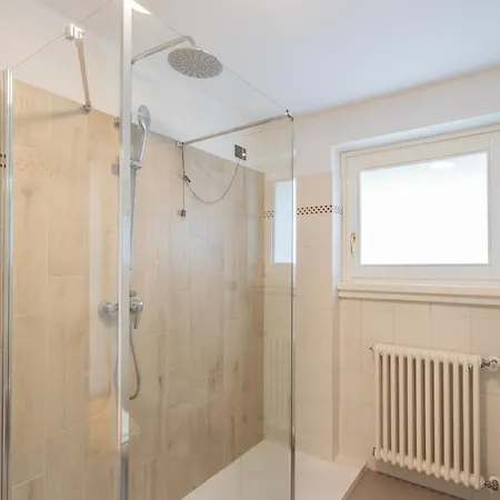 Apartman Ponente Balcony & Garden By Rent