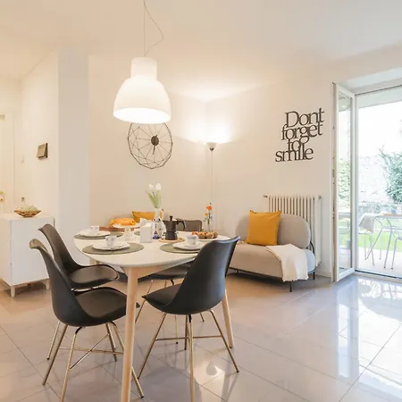 Apartman Ponente Balcony & Garden By Rent *