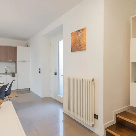 Ponente Balcony & Garden By Rent Apartman Gravedona