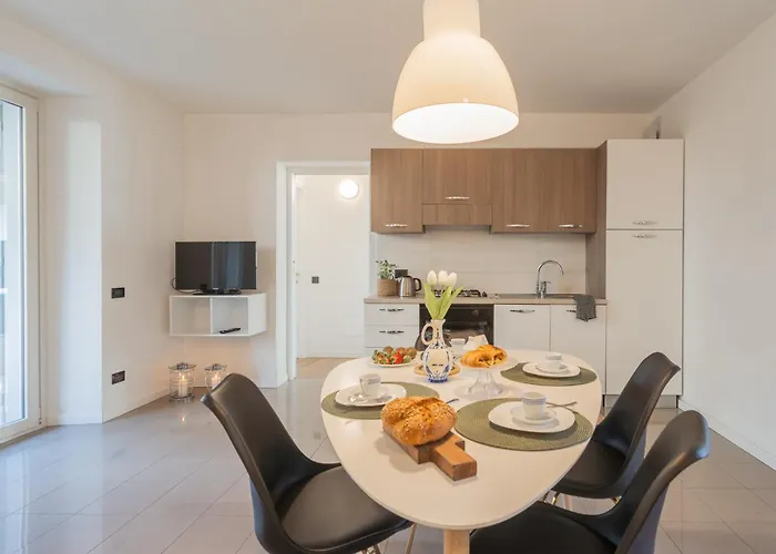 Ponente Balcony & Garden By Rent * גראבדונה