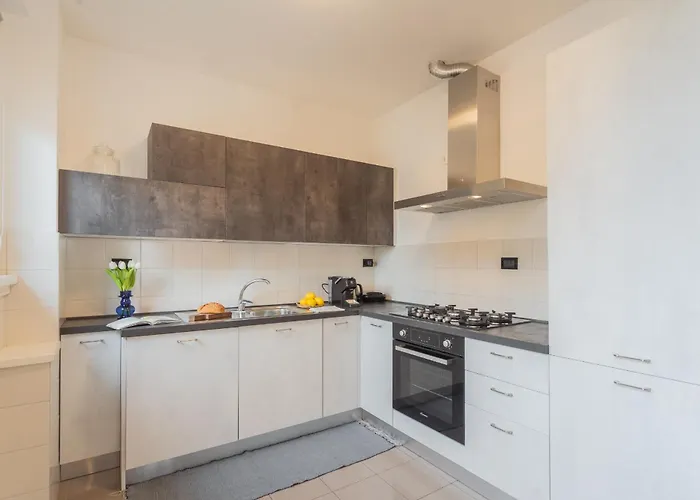 Ponente Balcony & Garden By Rent גראבדונה