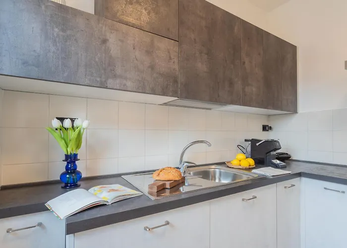 דירה Ponente Balcony & Garden By Rent