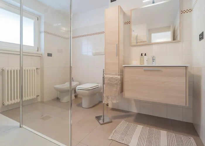 Ponente Balcony & Garden By Rent דירה גראבדונה