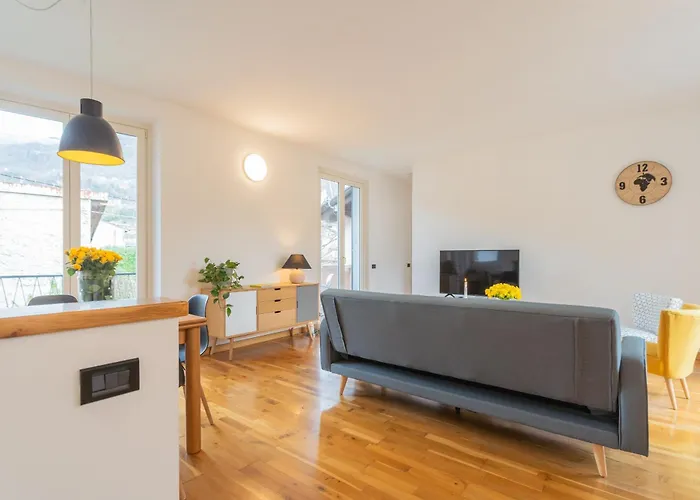 Ponente Balcony & Garden By Rent דירה *