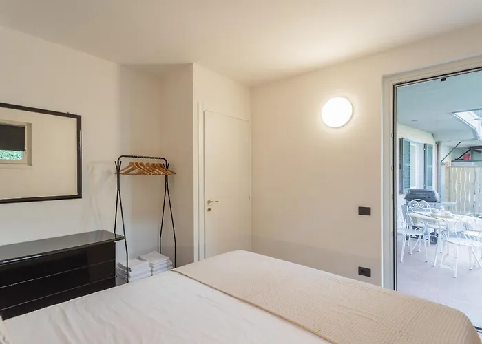 Ponente Balcony & Garden By Rent דירה