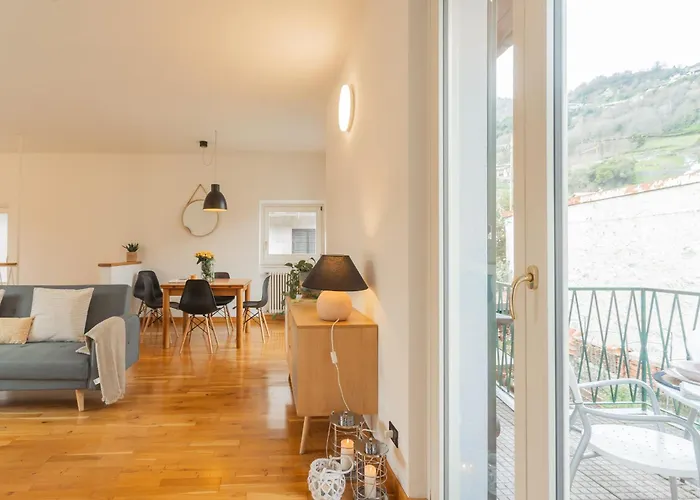 Ponente Balcony & Garden By Rent דירה *