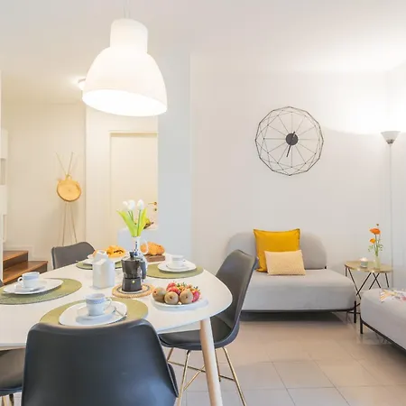 Ponente Balcony & Garden By Rent *