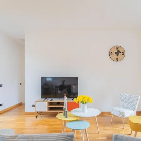 Ponente Balcony & Garden By Rent Apartment