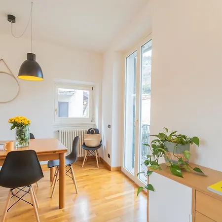 Ponente Balcony & Garden By Rent Apartment *