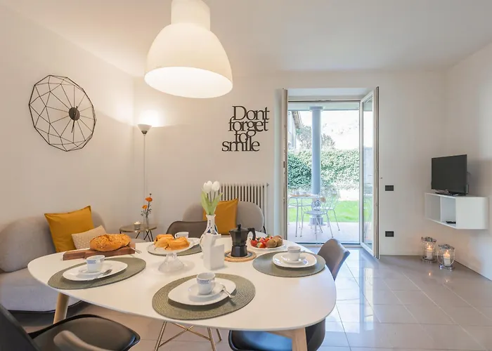 Apartment Ponente Balcony & Garden By Rent